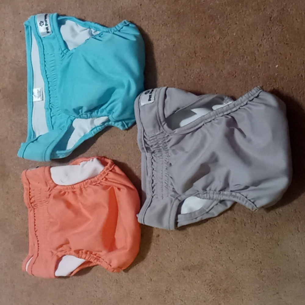 Pet diapers